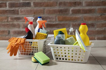 Commercial Cleaning Supplies Vancouver BC | Choosing the Right Cleaners for Your Business