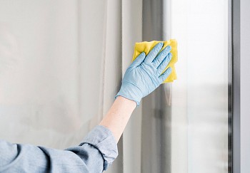 Streak Free Windows In The Winter? It’s Possible With The Best Janitorial Supplies On The Market!
