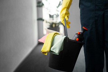 Navigating Commercial Cleaning Supplies in Vancouver, BC: Top Five Essentials for Your Business