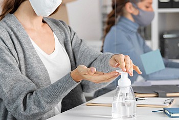The Right Commercial Hand Sanitizers in BC for High-Traffic Businesses and Public Spaces 